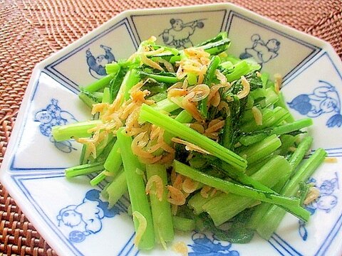 節約おかず♪かぶの葉とエビの塩炒め